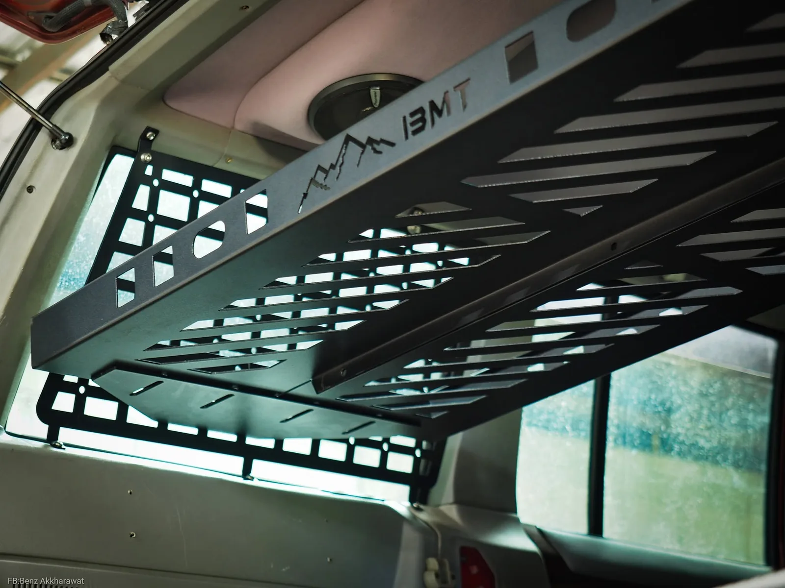 ชั้นวางของท้ายรถ Jeep Cherokee XJ