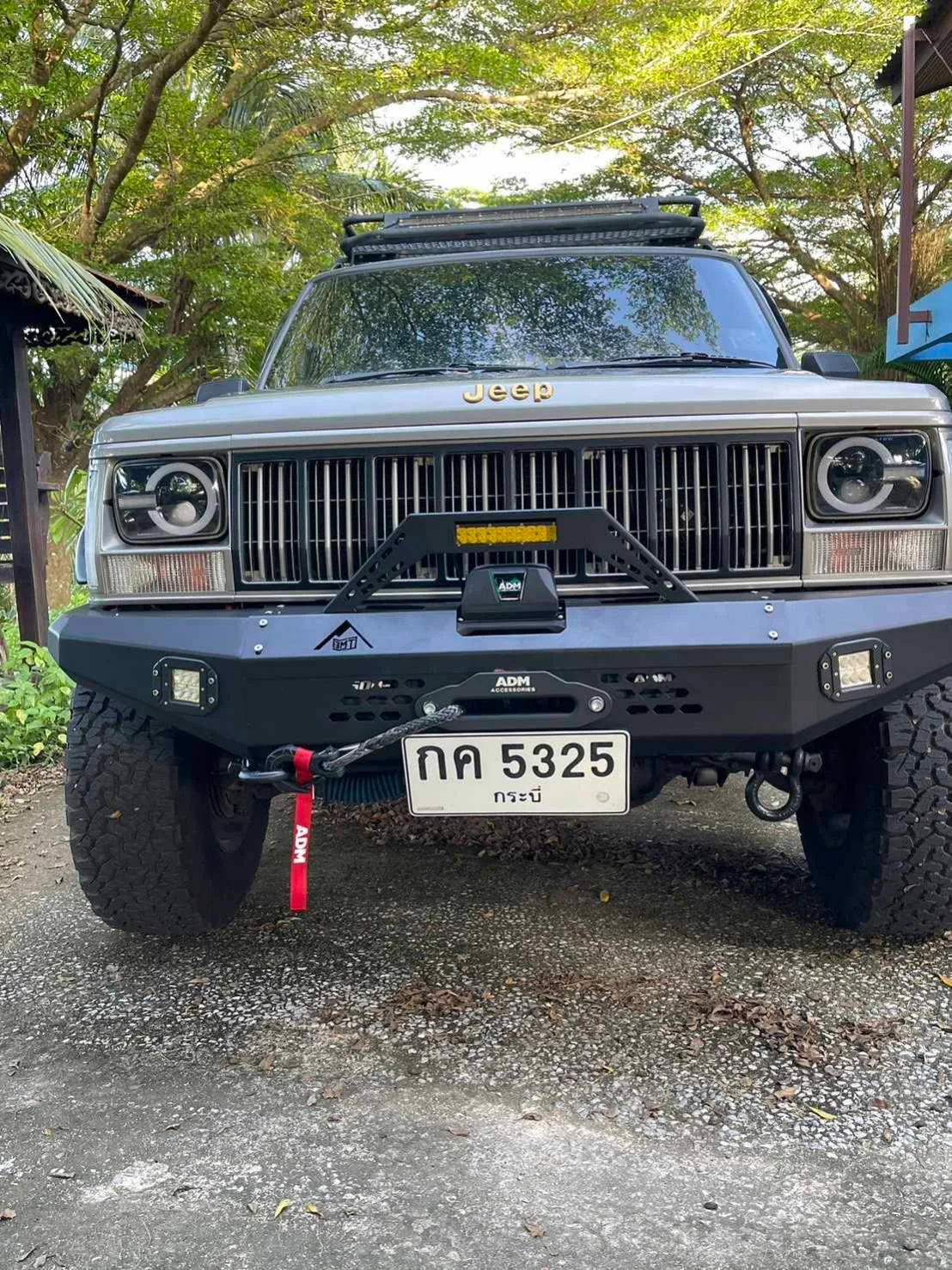 กันชนหน้าเหล็ก XJ รุ่นใส่วินช์ พร้อมไฟตัดหมอก LED รูปที่ 3