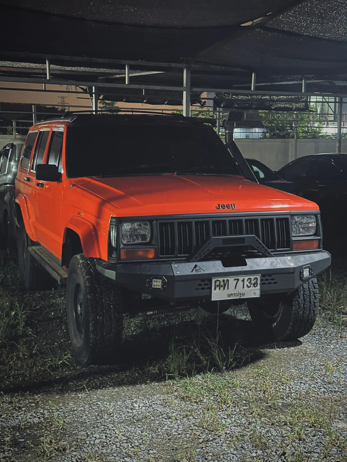 กันชนหน้าเหล็ก XJ รุ่นใส่วินช์ พร้อมไฟตัดหมอก LED รูปที่ 6