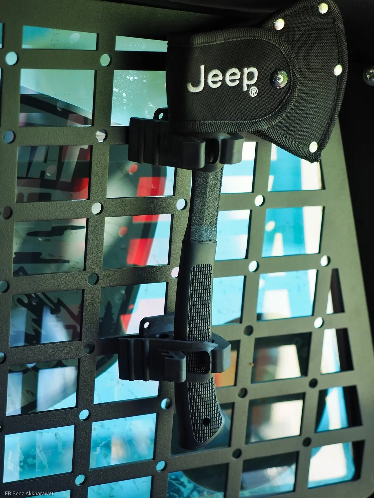 แผ่น MOLLE ภายในห้องโดยสาร Jeep Cherokee XJ รูปที่ 2