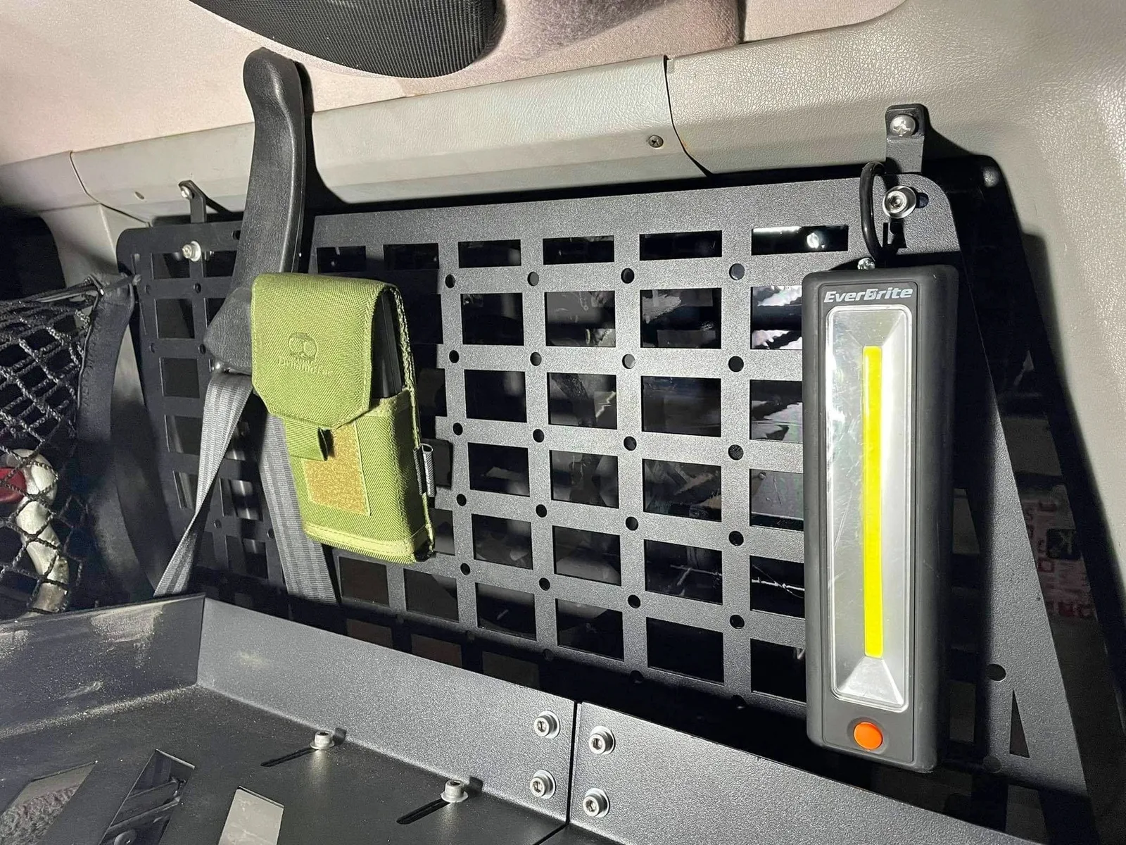 แผ่น MOLLE ภายในห้องโดยสาร Jeep Cherokee XJ รูปที่ 5
