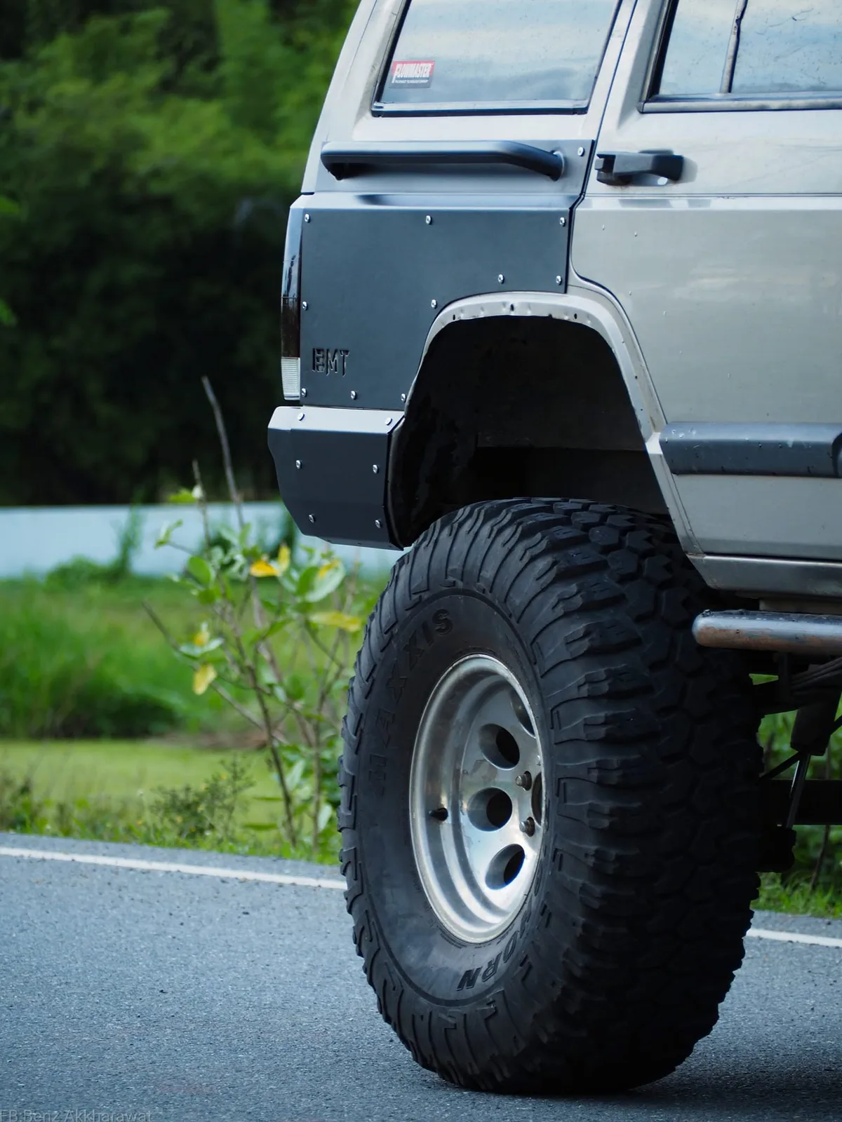 แผ่นกันข้างท้าย (Quarter Panel Armor) Jeep Cherokee XJ รูปที่ 2