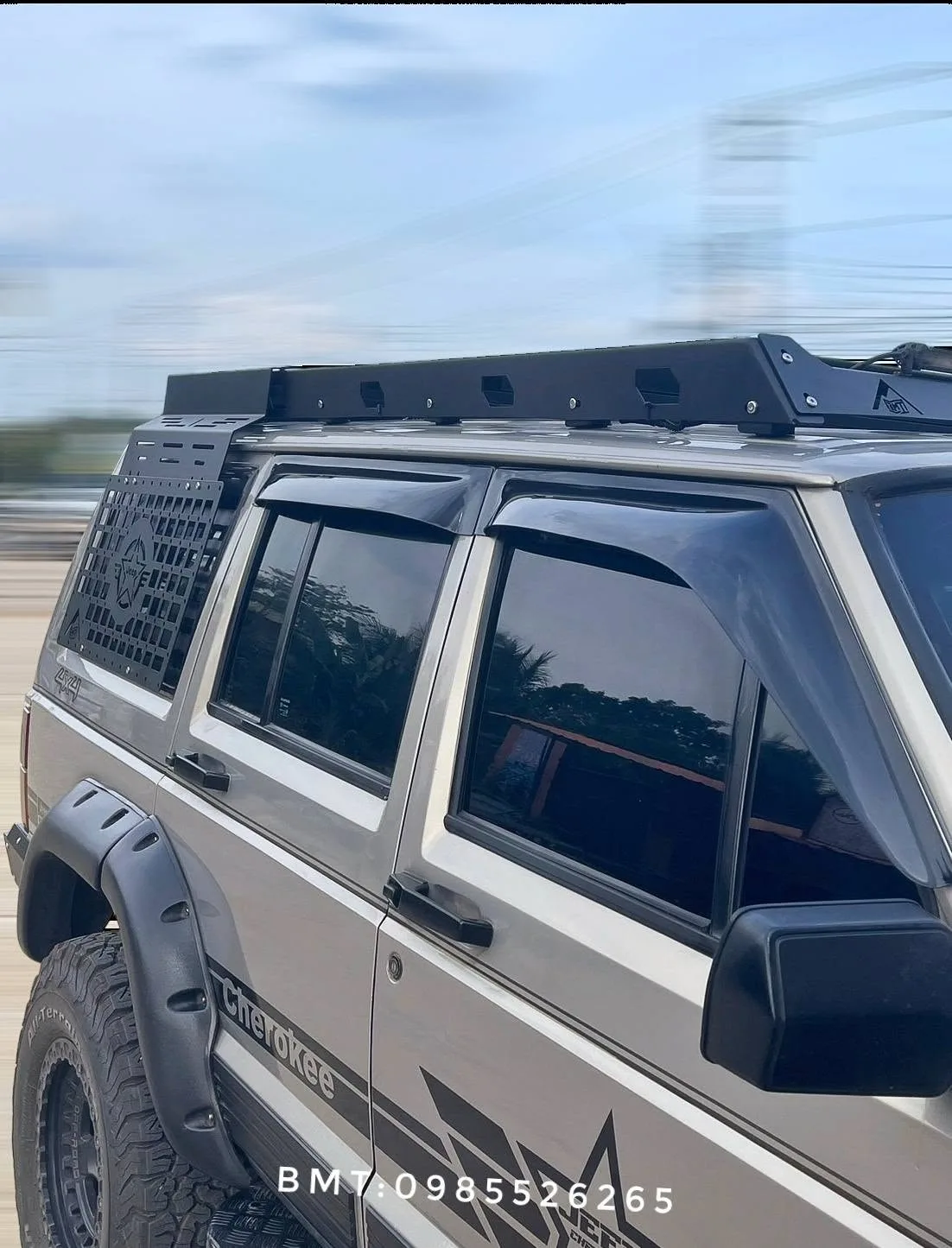 แผ่น MOLLE กระจกข้างท้าย (ภายนอก) Jeep Cherokee XJ รูปที่ 4