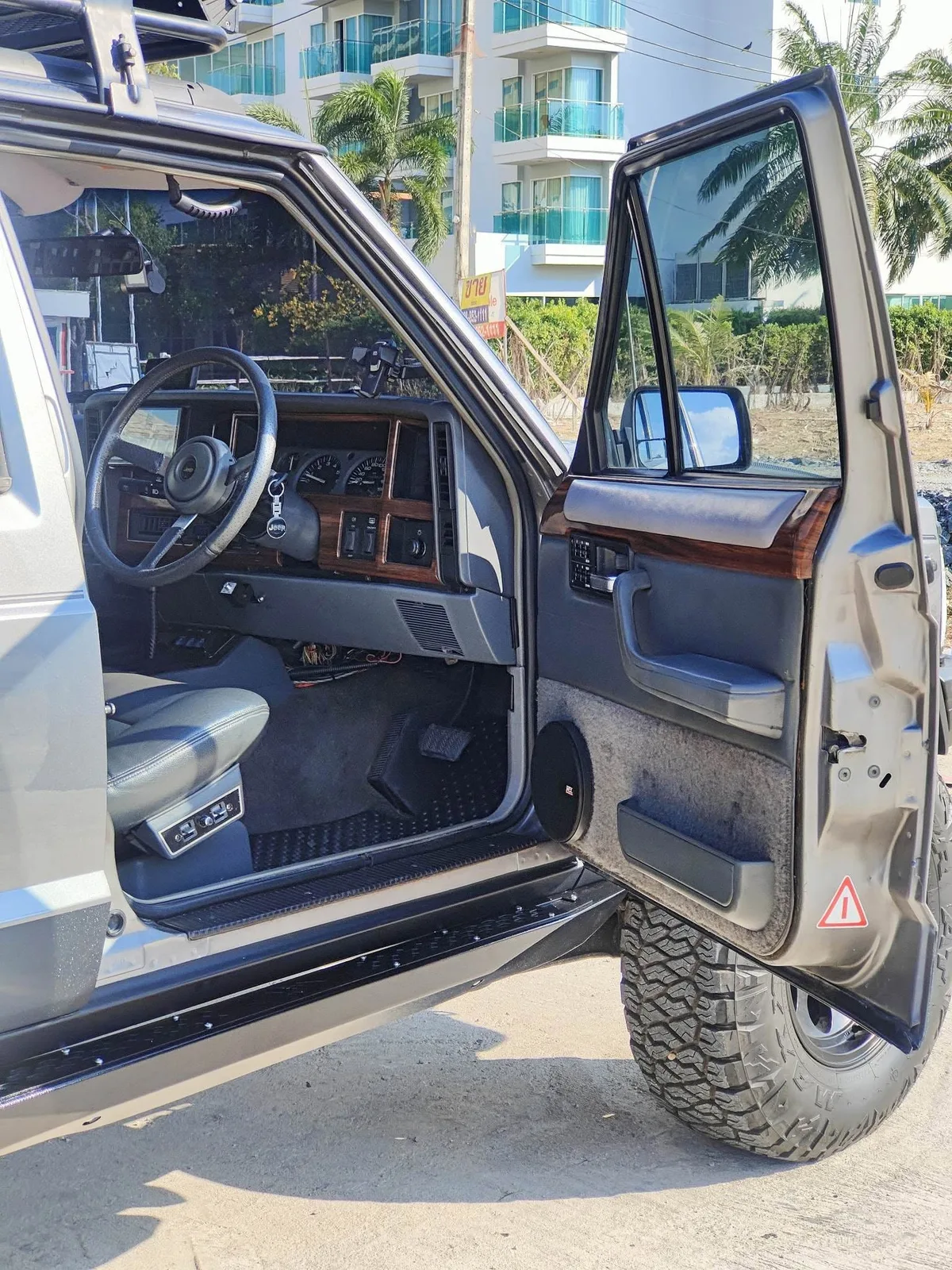 บันไดข้าง / Rock Slider Jeep Grand Cherokee ZJ รูปที่ 4