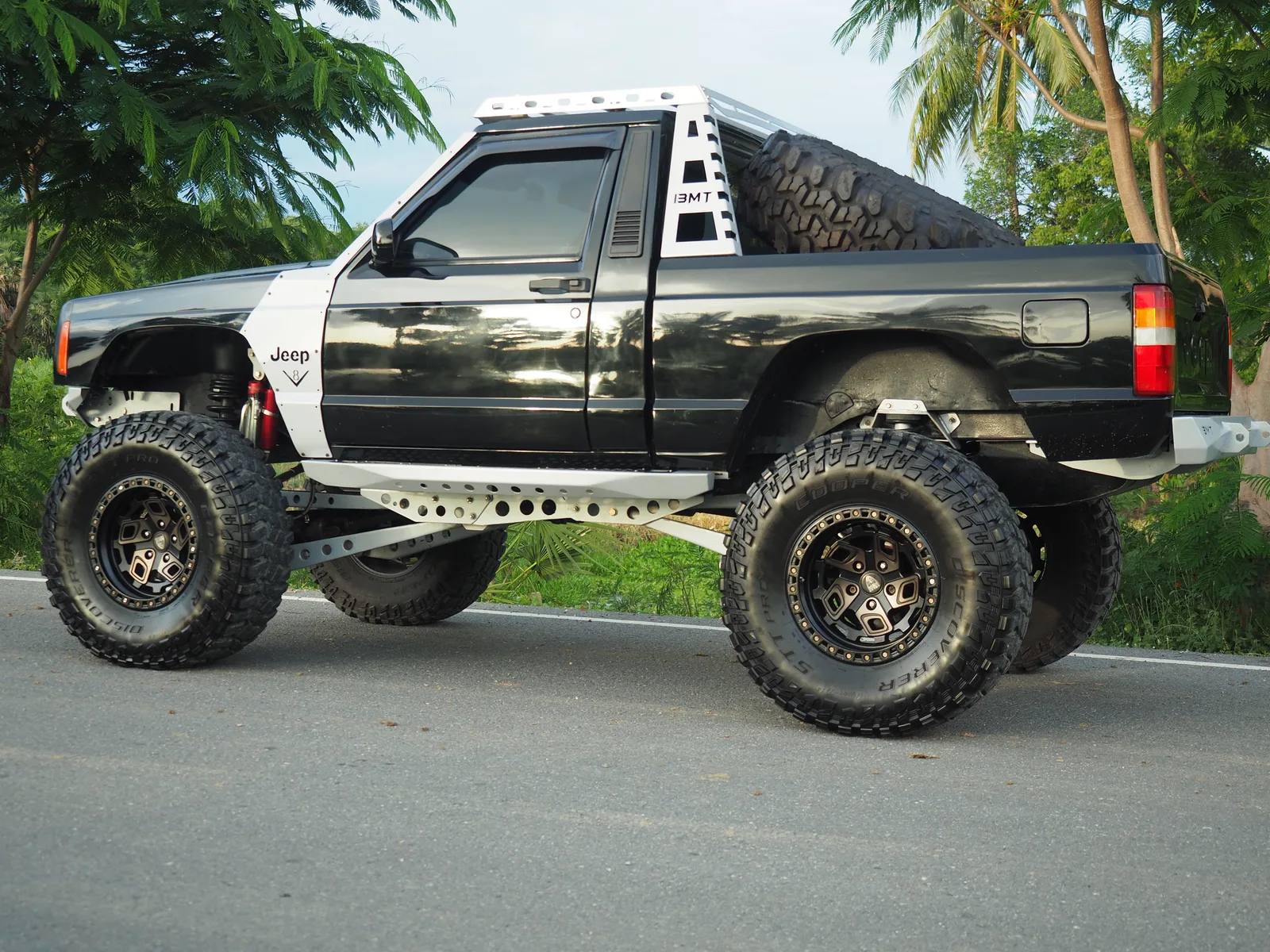 Jeep Comanche MJ — ชุดแต่งทั้งคัน